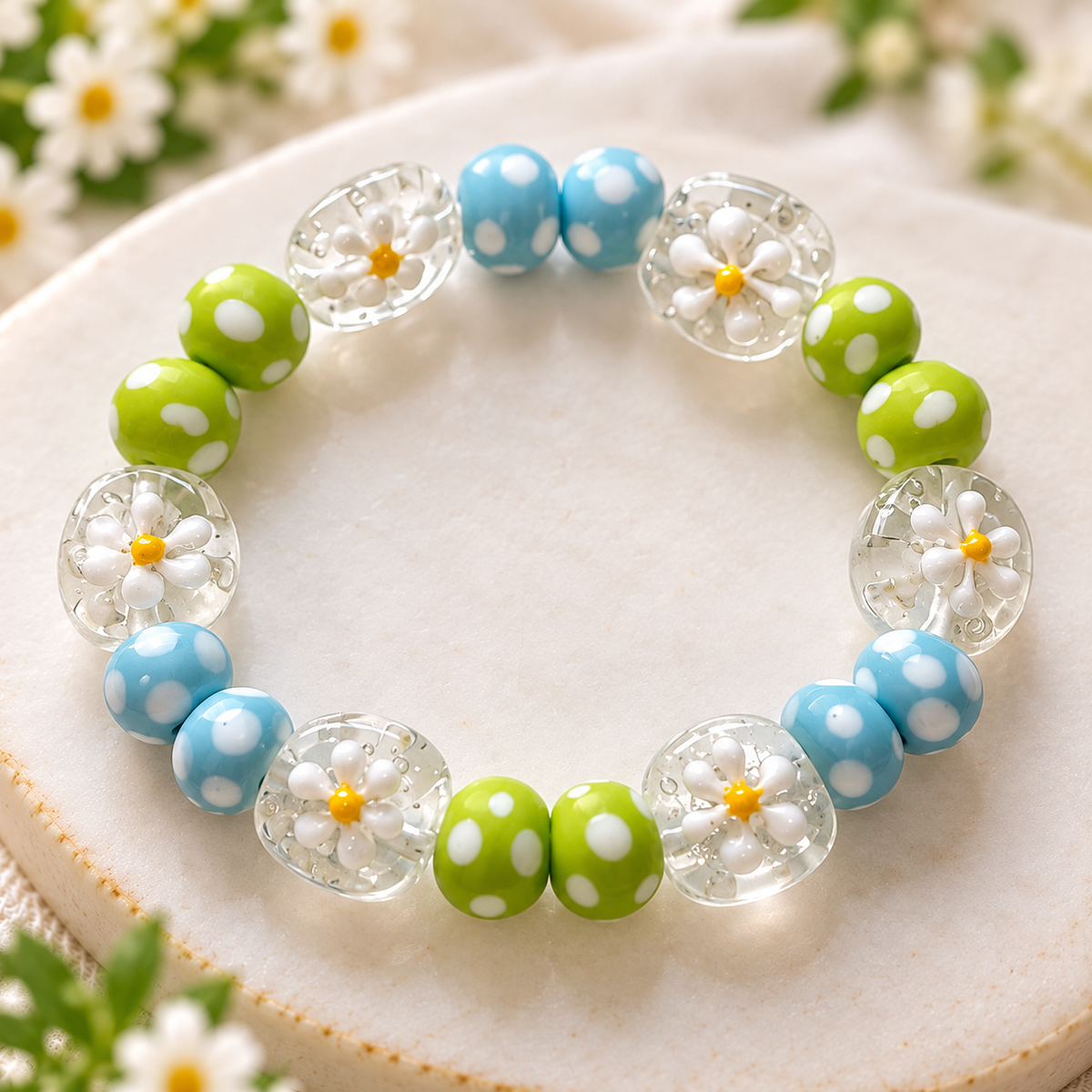 Daisy Polka-Dot Beaded Bracelet
